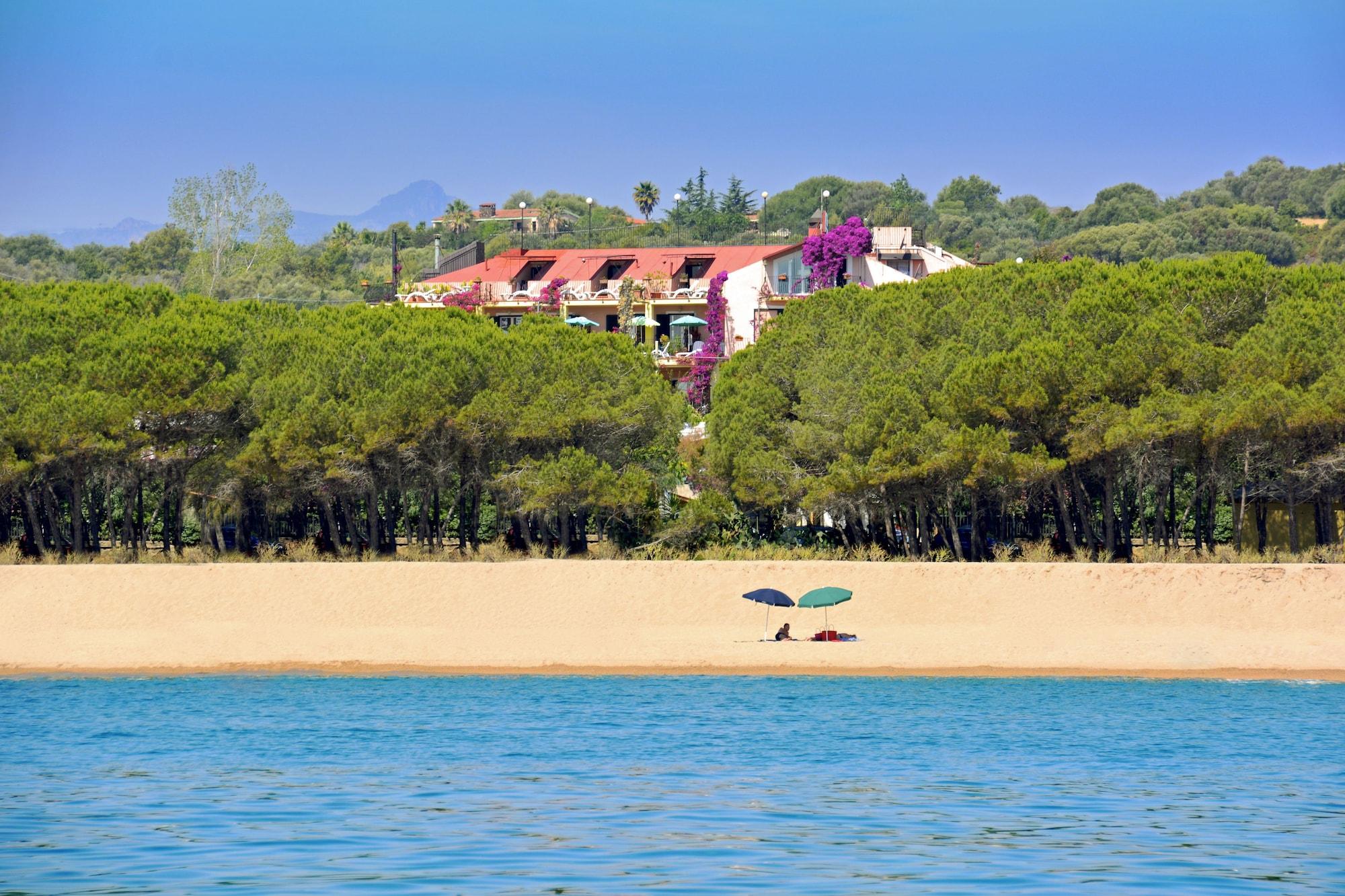 Domus De Janas Sul Mare Hotel Бари Сардо Екстериор снимка