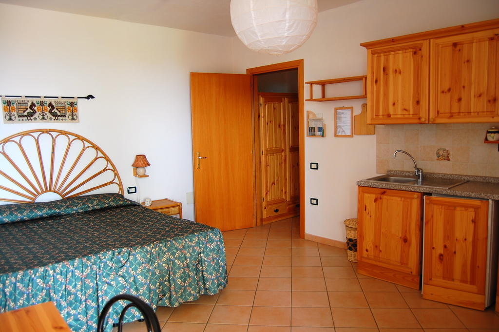 Domus De Janas Sul Mare Hotel Бари Сардо Екстериор снимка