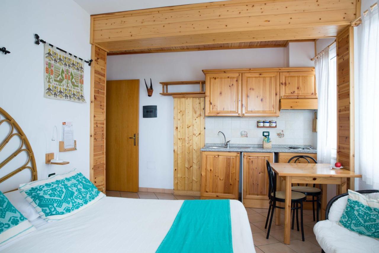 Domus De Janas Sul Mare Hotel Бари Сардо Екстериор снимка